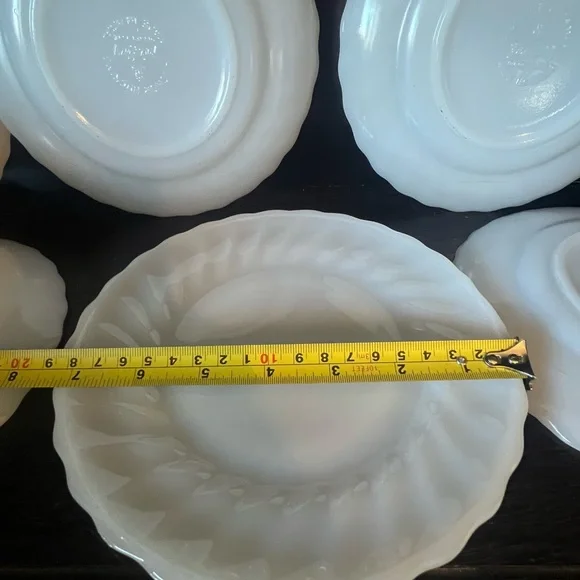 🐳 Vintage Anchor Hocking Fire King Dinnerware Dessert Plates Milk Glass - Picture 2 of 8